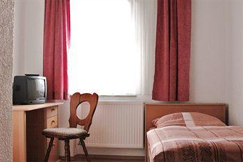 Hotel Linde שטוטגרט מראה חיצוני תמונה