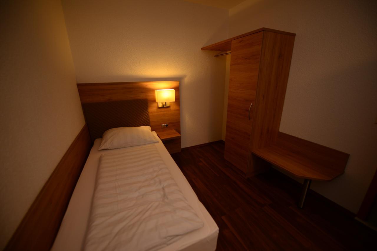 Hotel Linde שטוטגרט מראה חיצוני תמונה